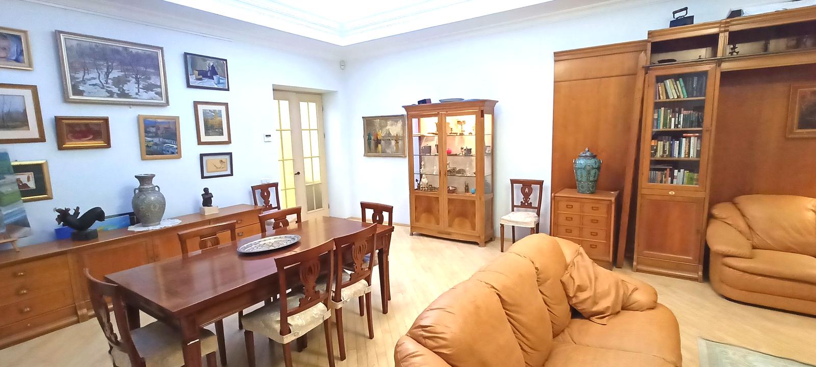 1865964691464233