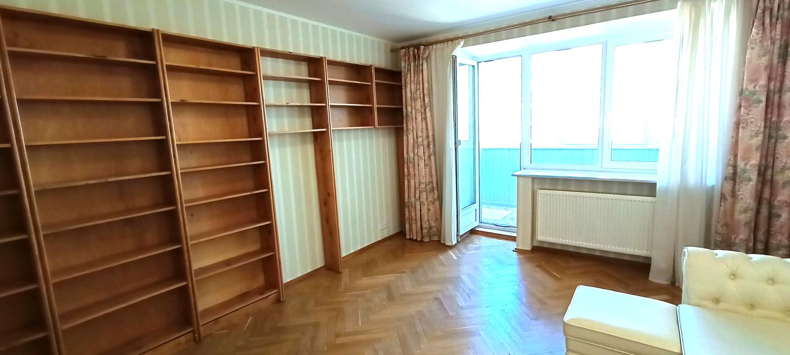 1865969029609833