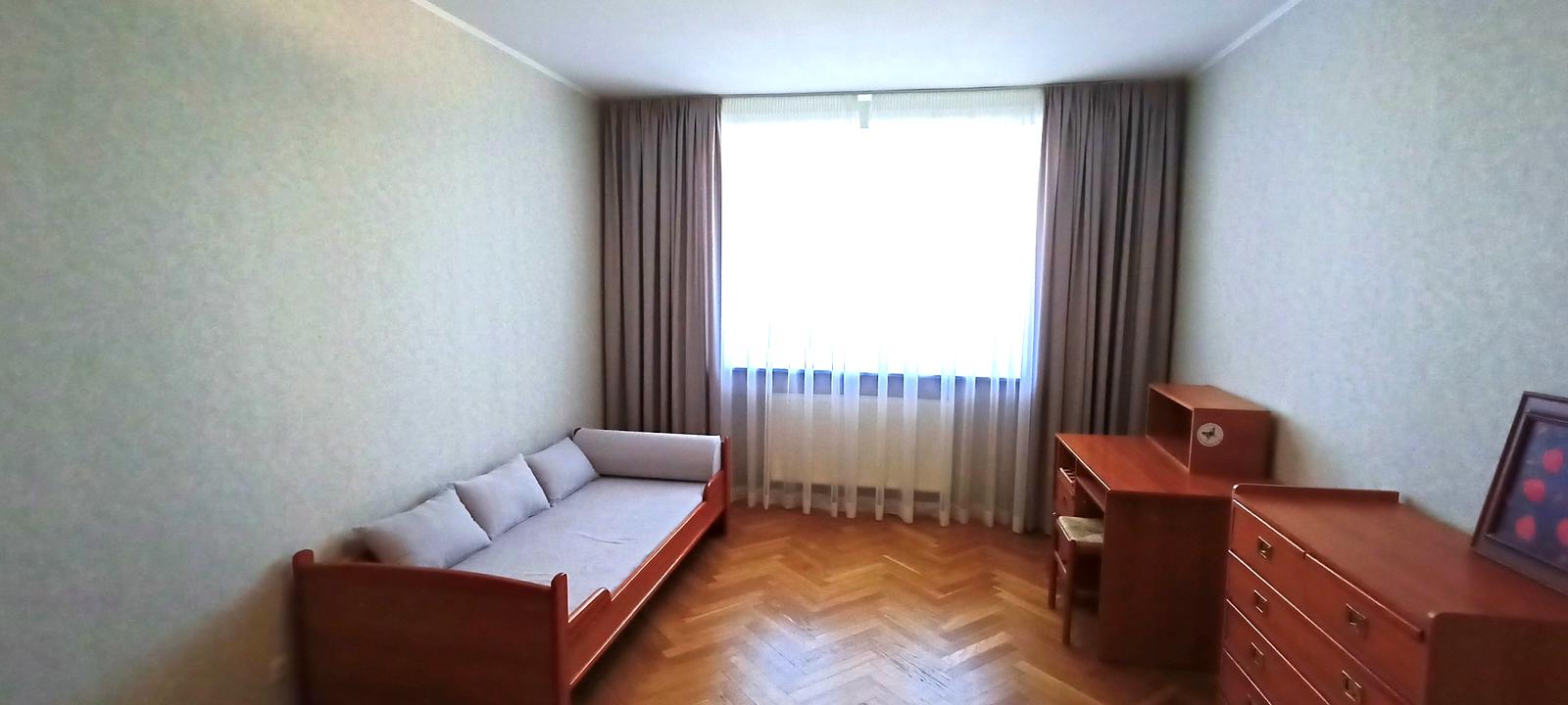 1865969030766513
