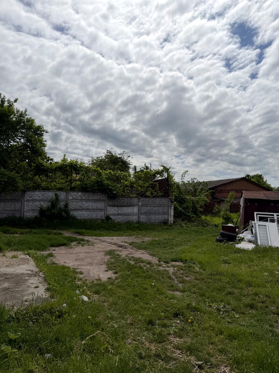 1865972519743829