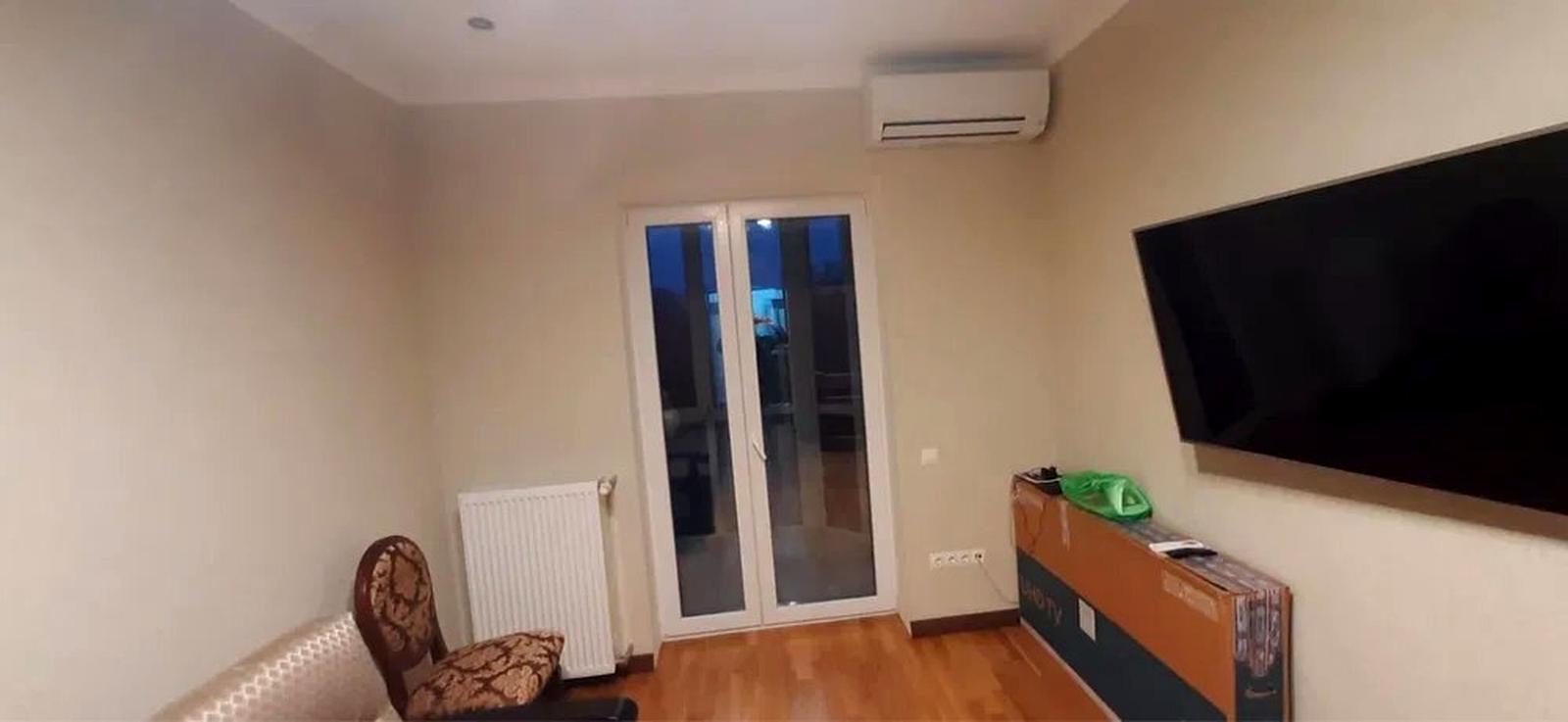 1865973338996031