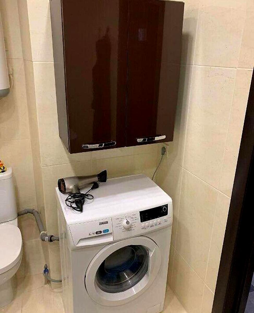 1865974112108030