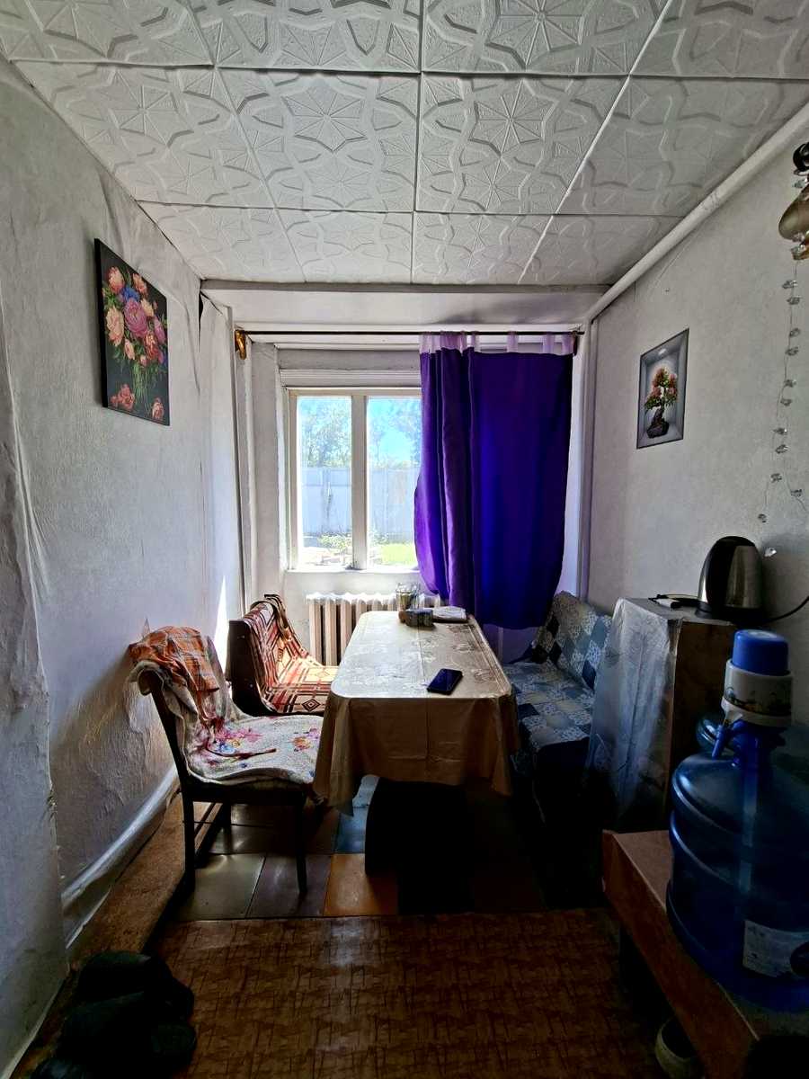 1865978561461375