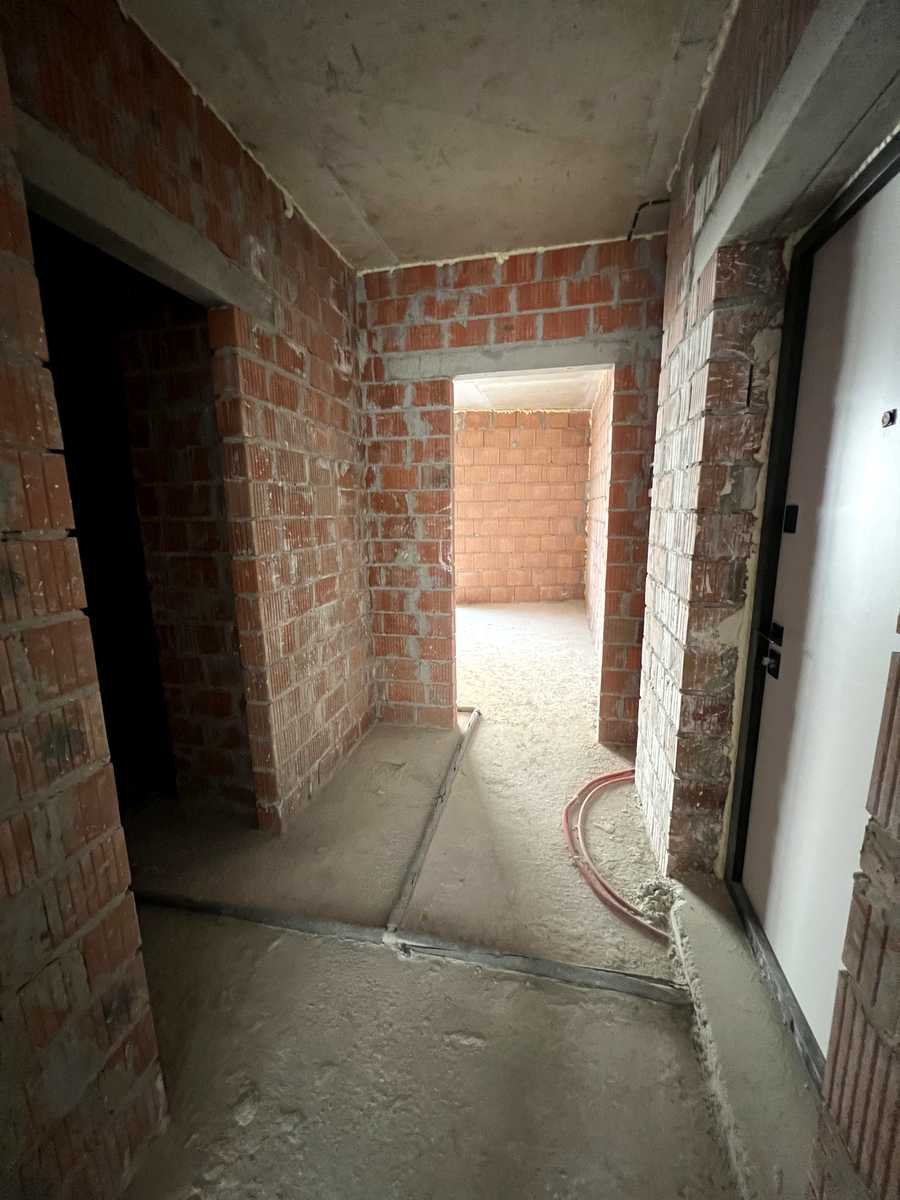 1865981550482613