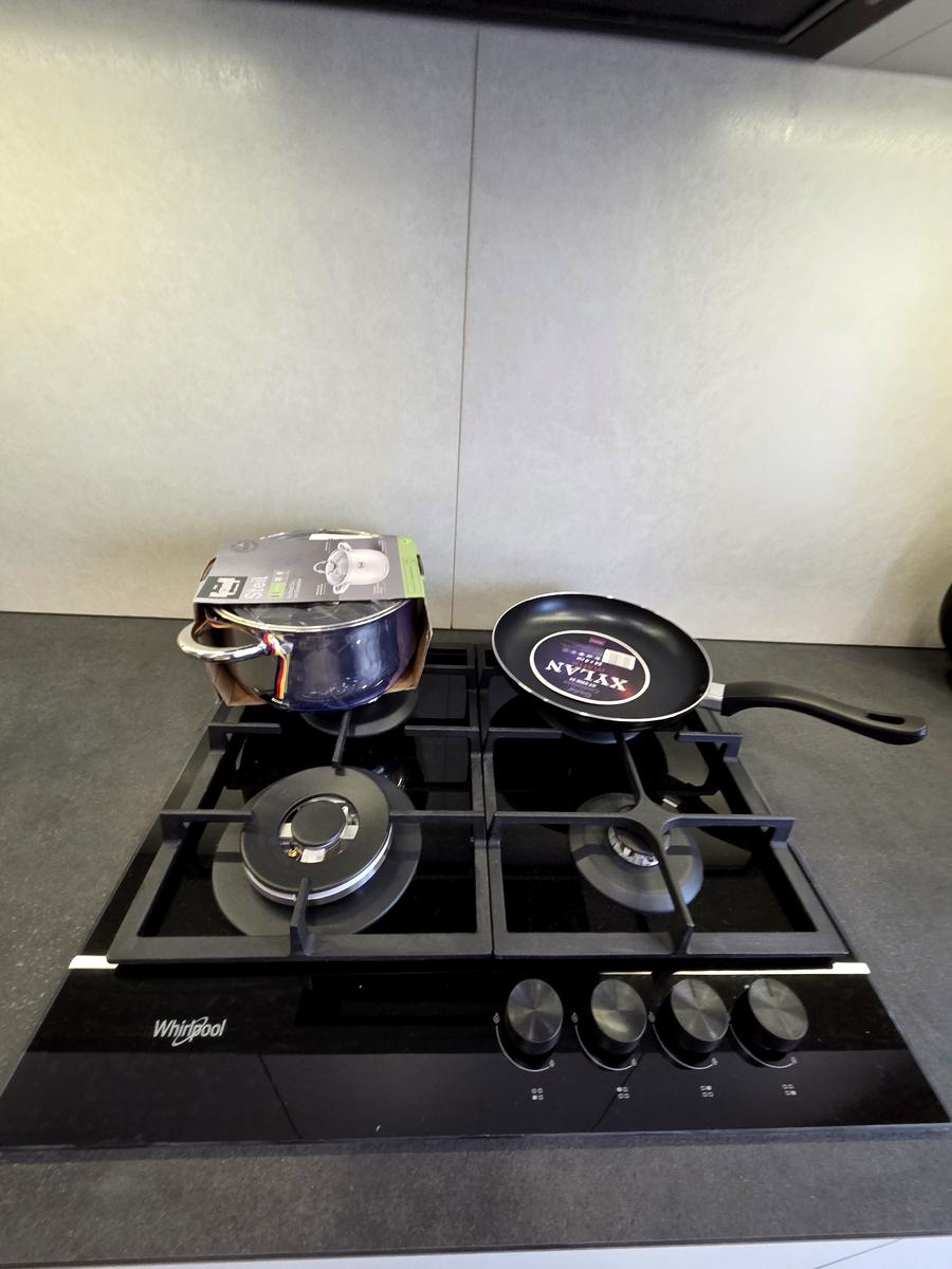 1865994252459249