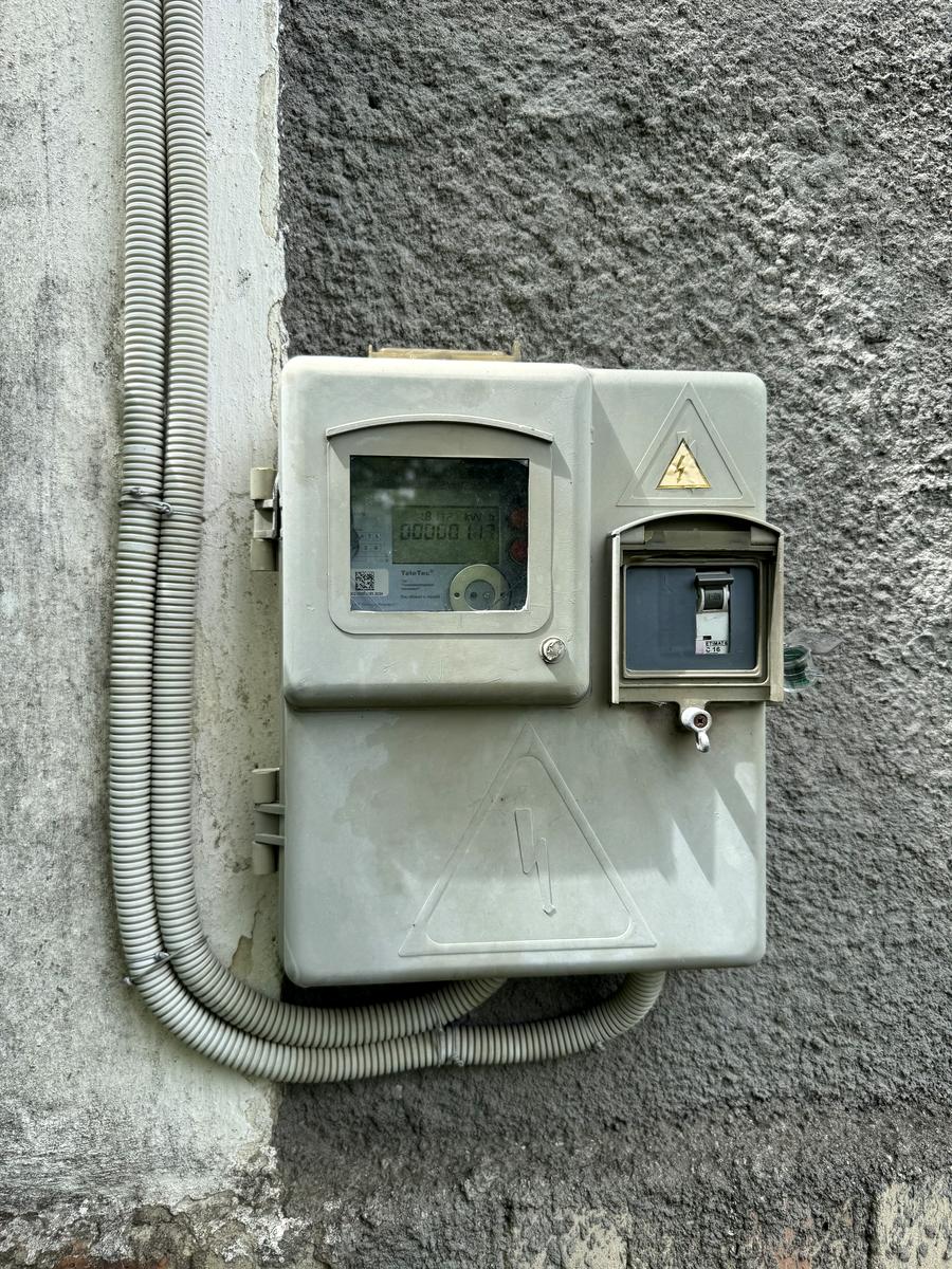 1865994347289439