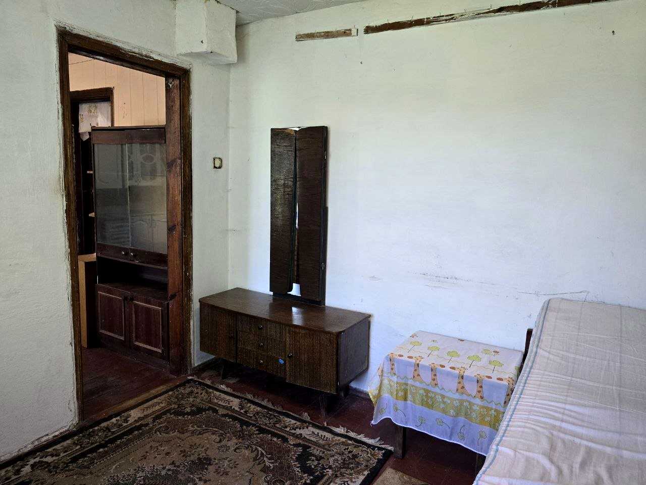 1865997645336453