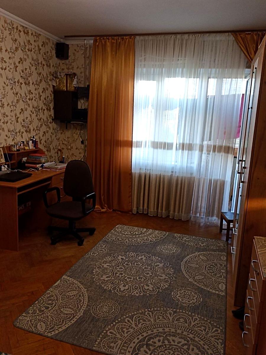 1866008054210324