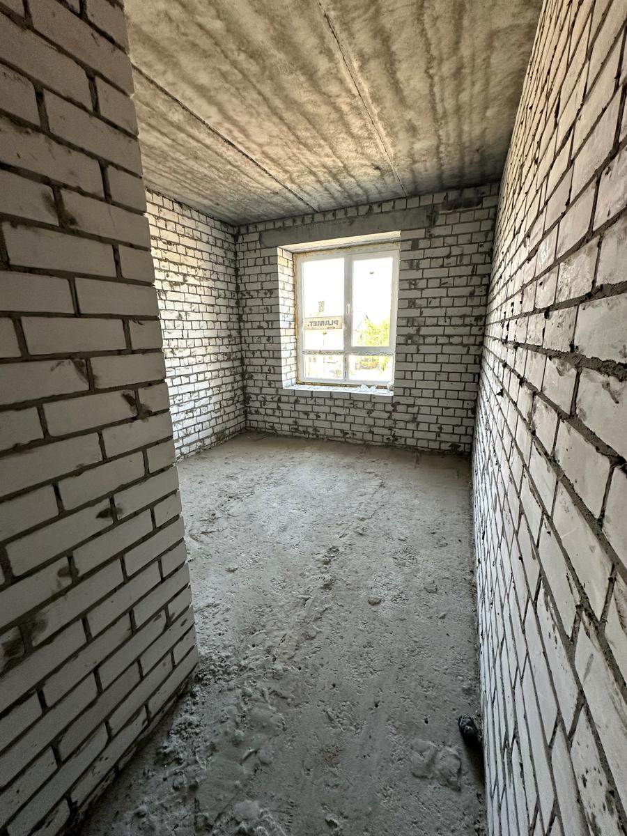 1866045181717614