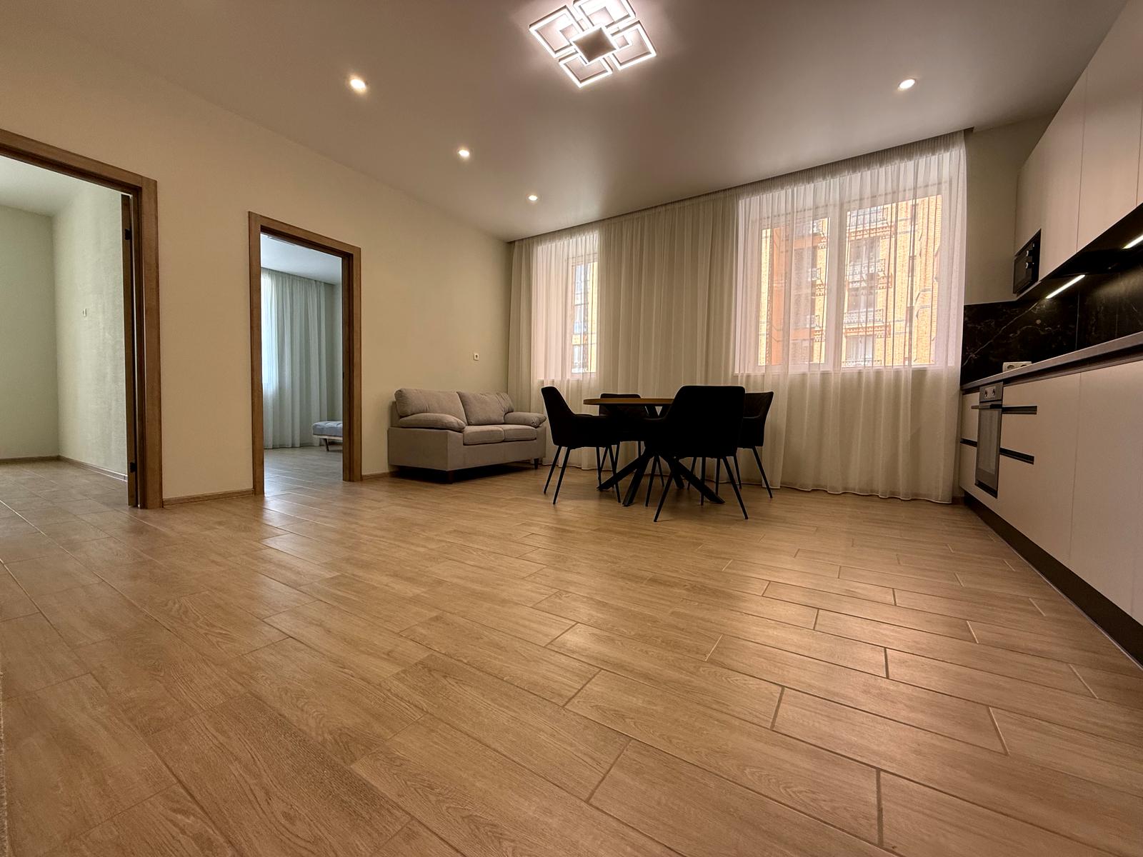 1866058382116346