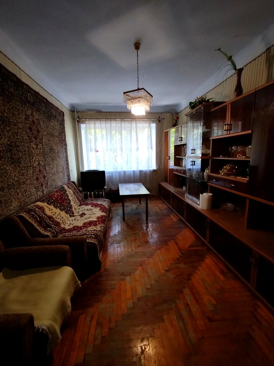 1866080582279911