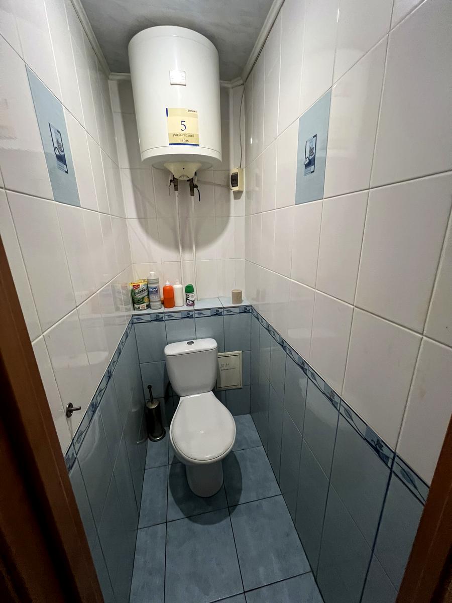 1866142497056143