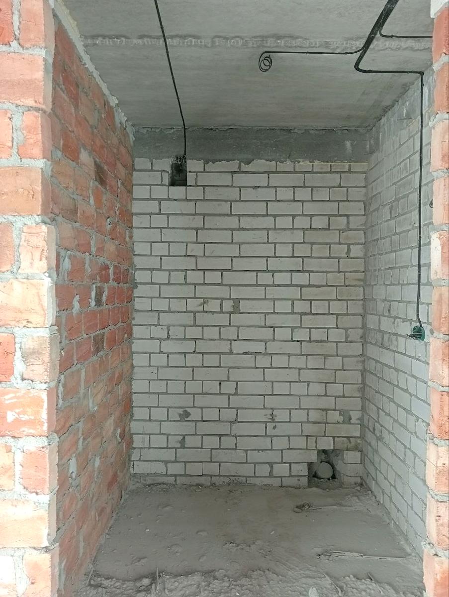 1866149353769250