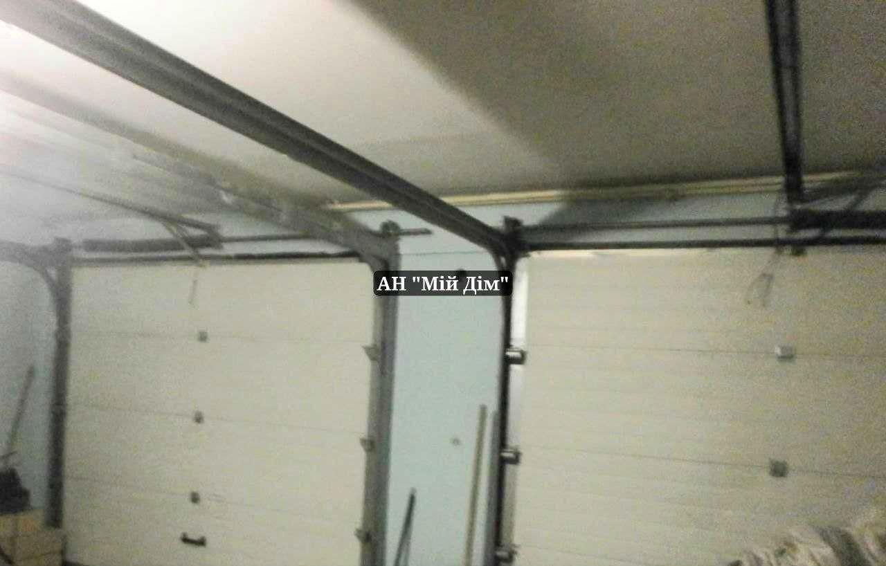 1866153731411007
