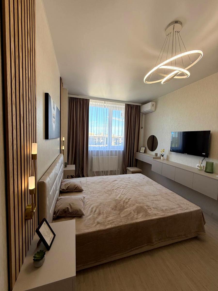 1866155351739899