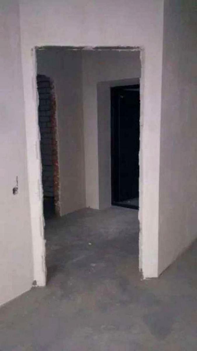 1866159881238905