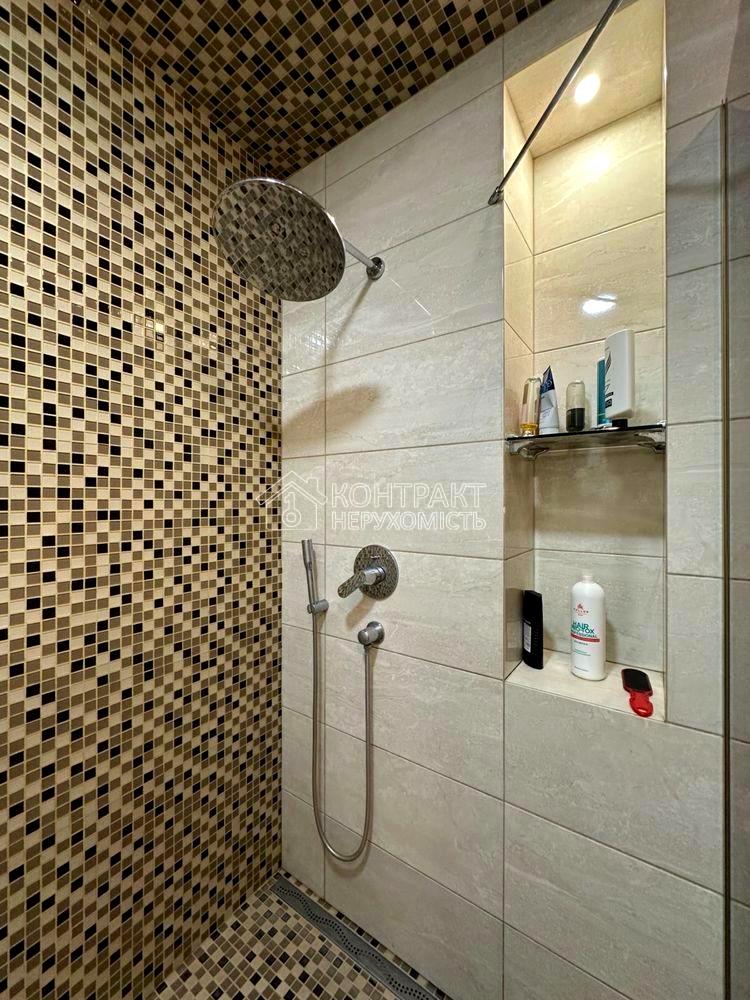 1866160119998266