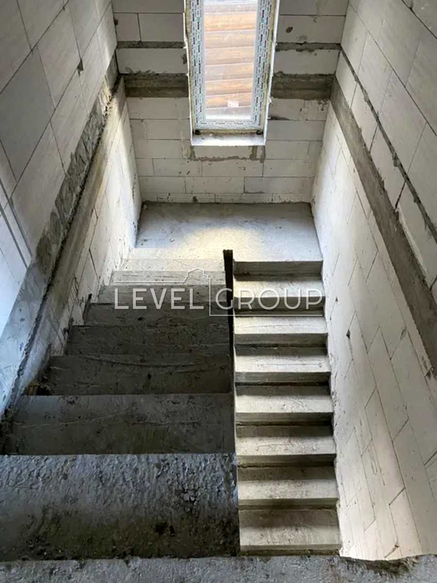 1866162907571615