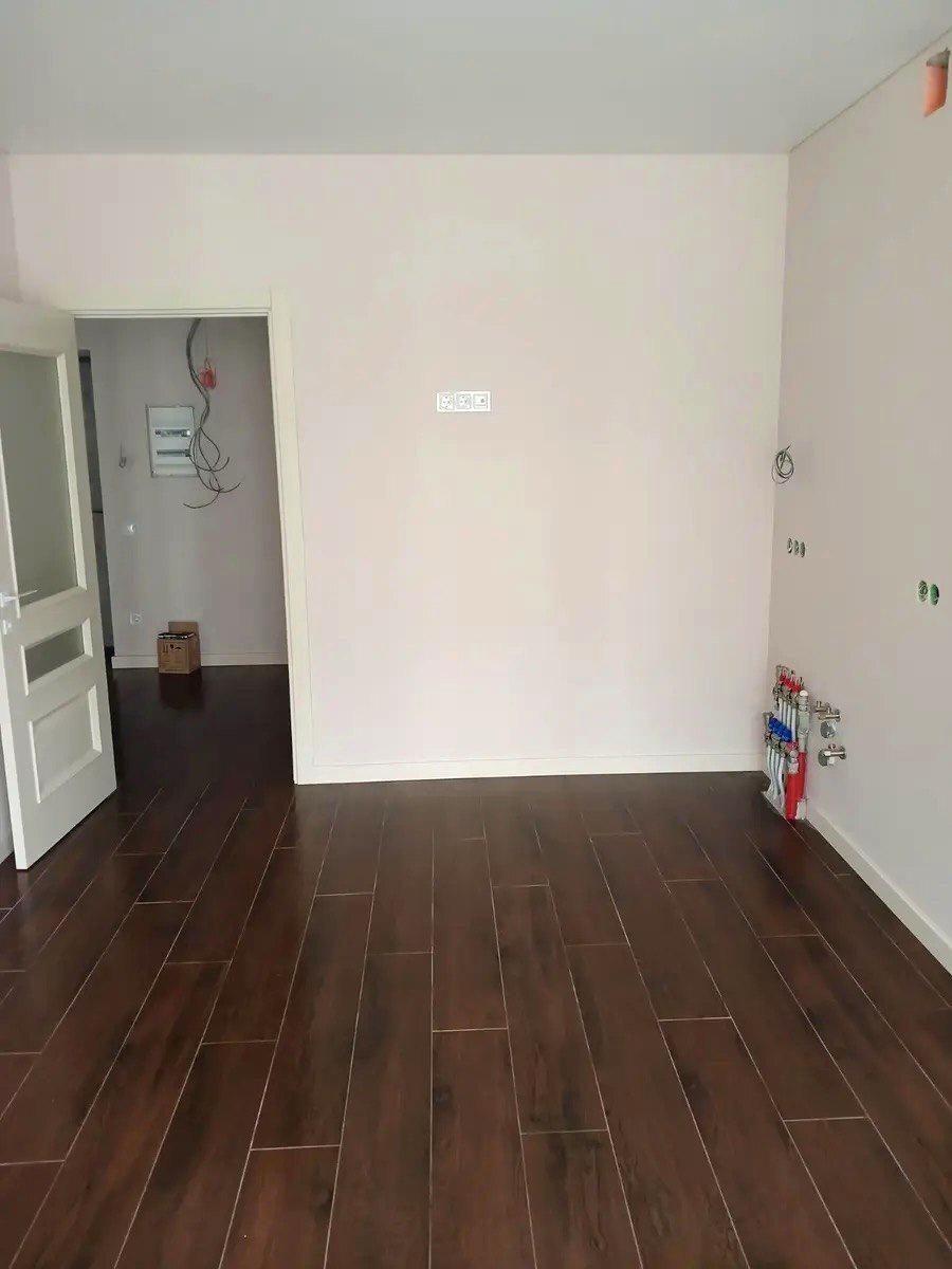 1866166899534719