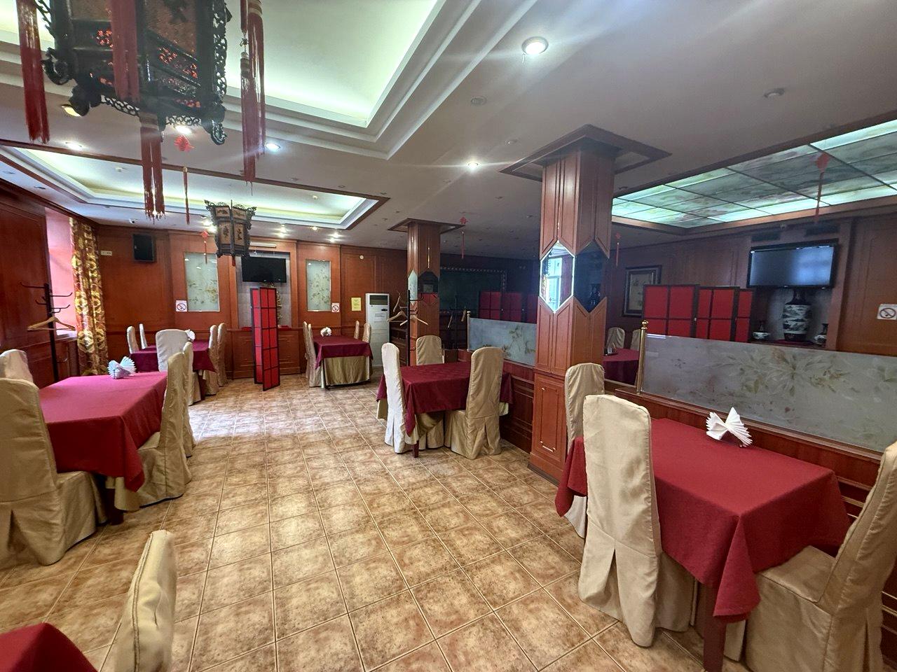 1866173575450378