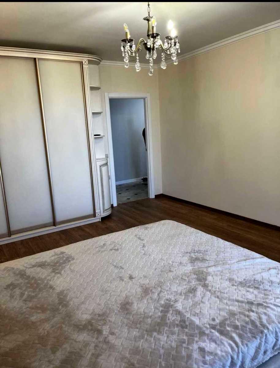 1866233463573327