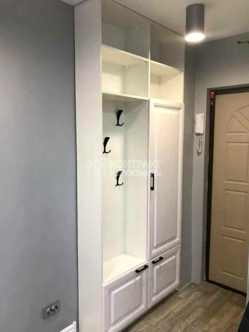 1866238109674341