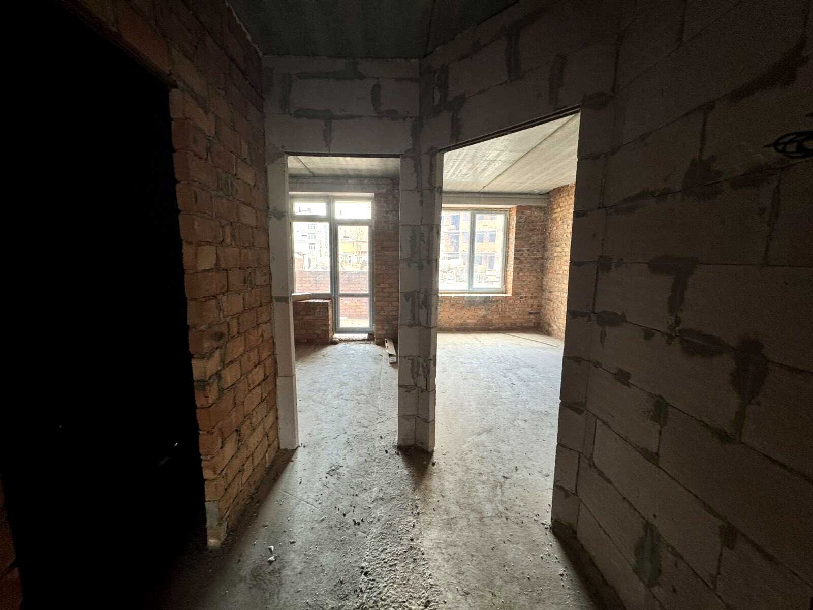 1866239707548915