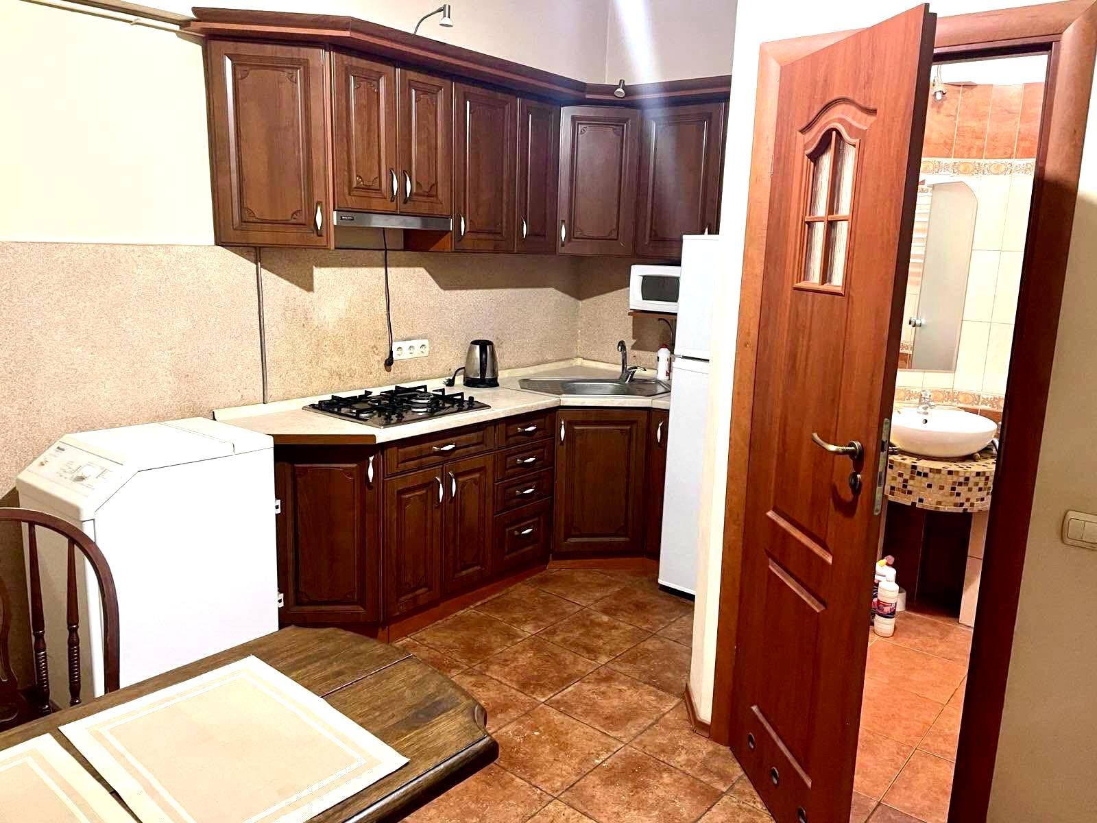 1866241569362554