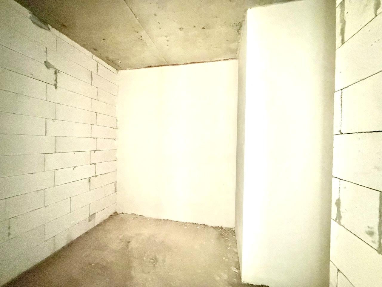 1866251619694936