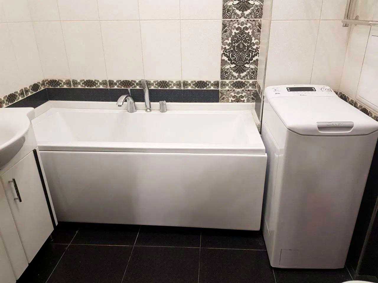 1866252528134117