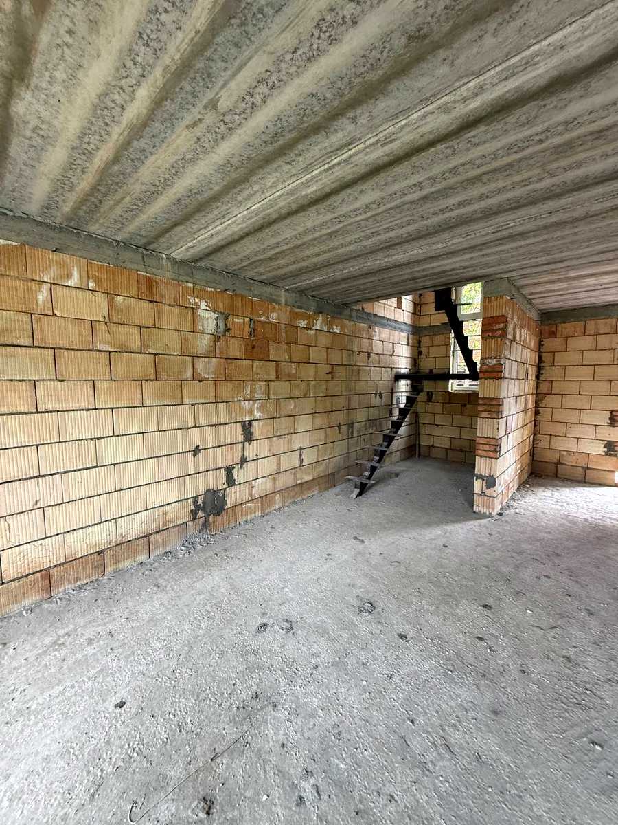 1866252867569512
