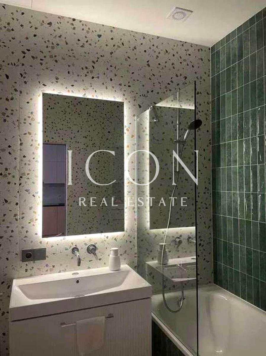 1866254798700682