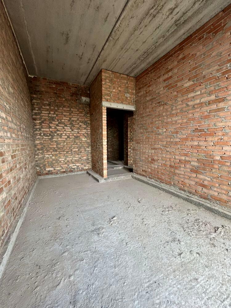 1866256295954435
