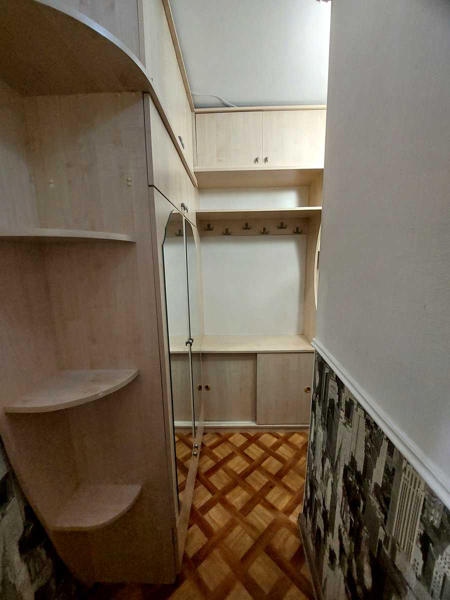1866259116084089