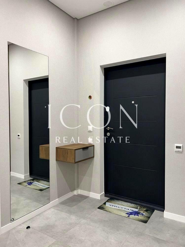 1866259144459817