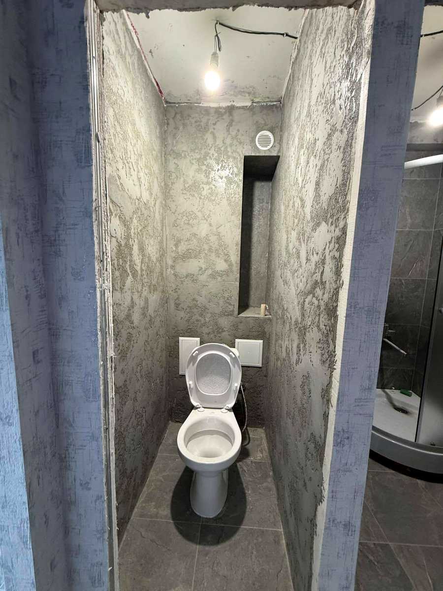 1866265847216986