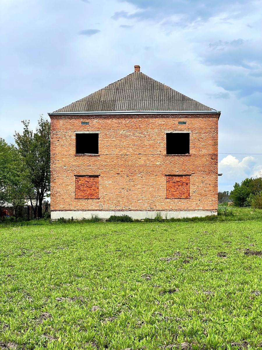 1866271667380845