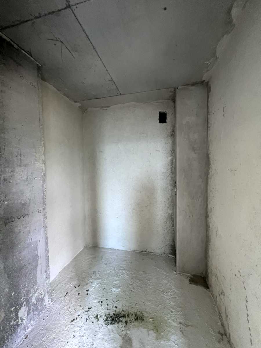 1866282567618326