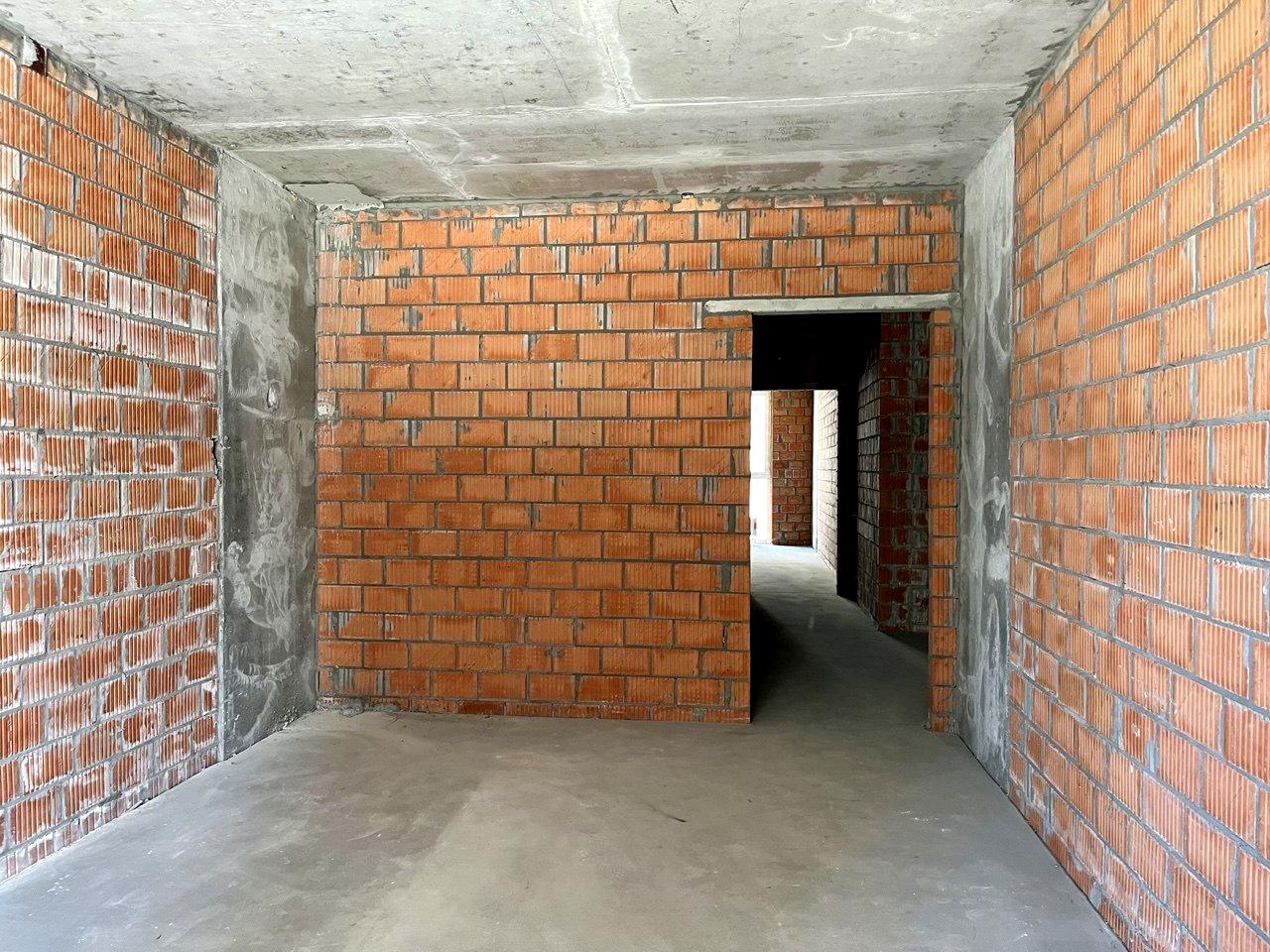 1866283687909855