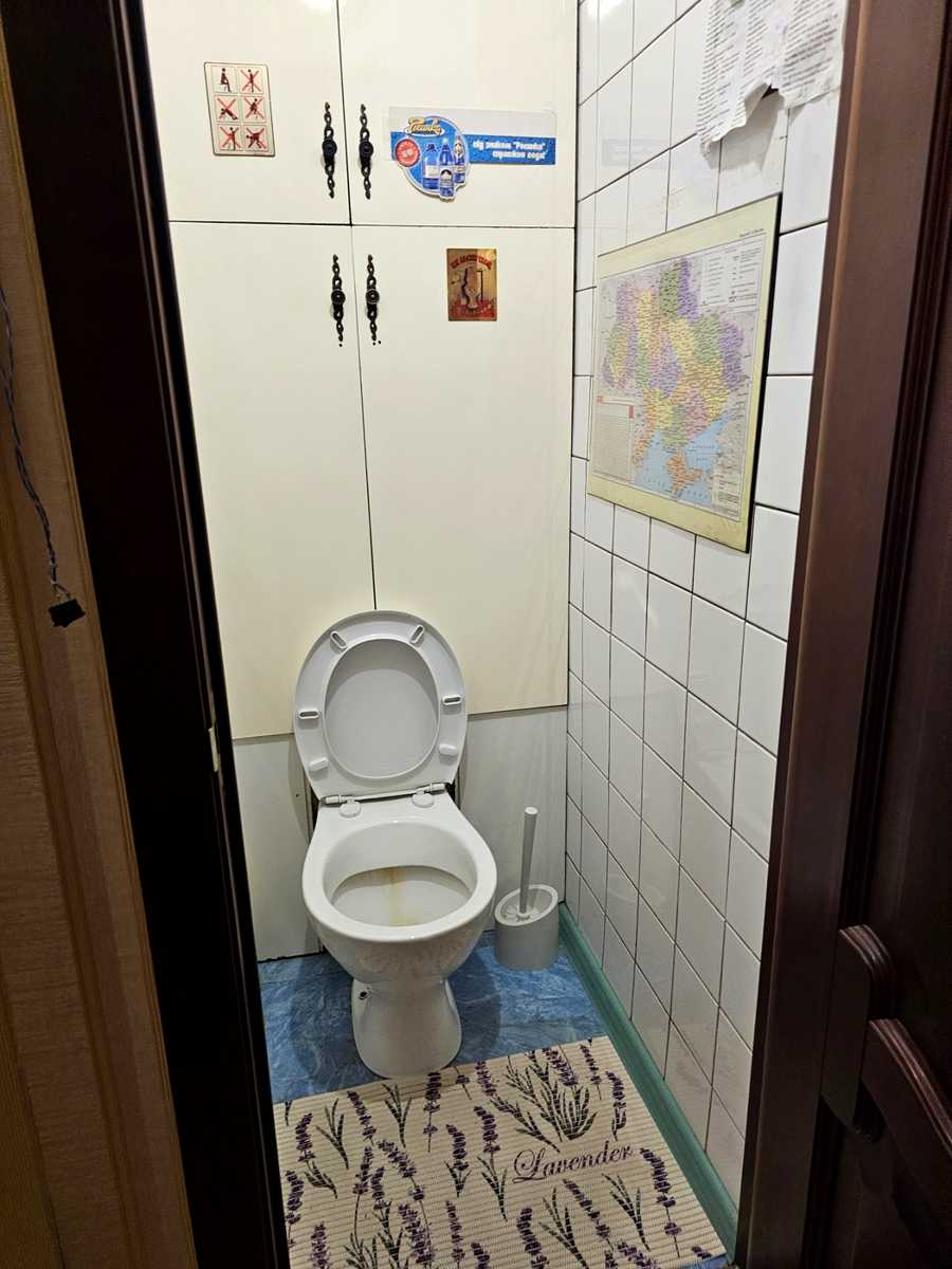 1866284121561128