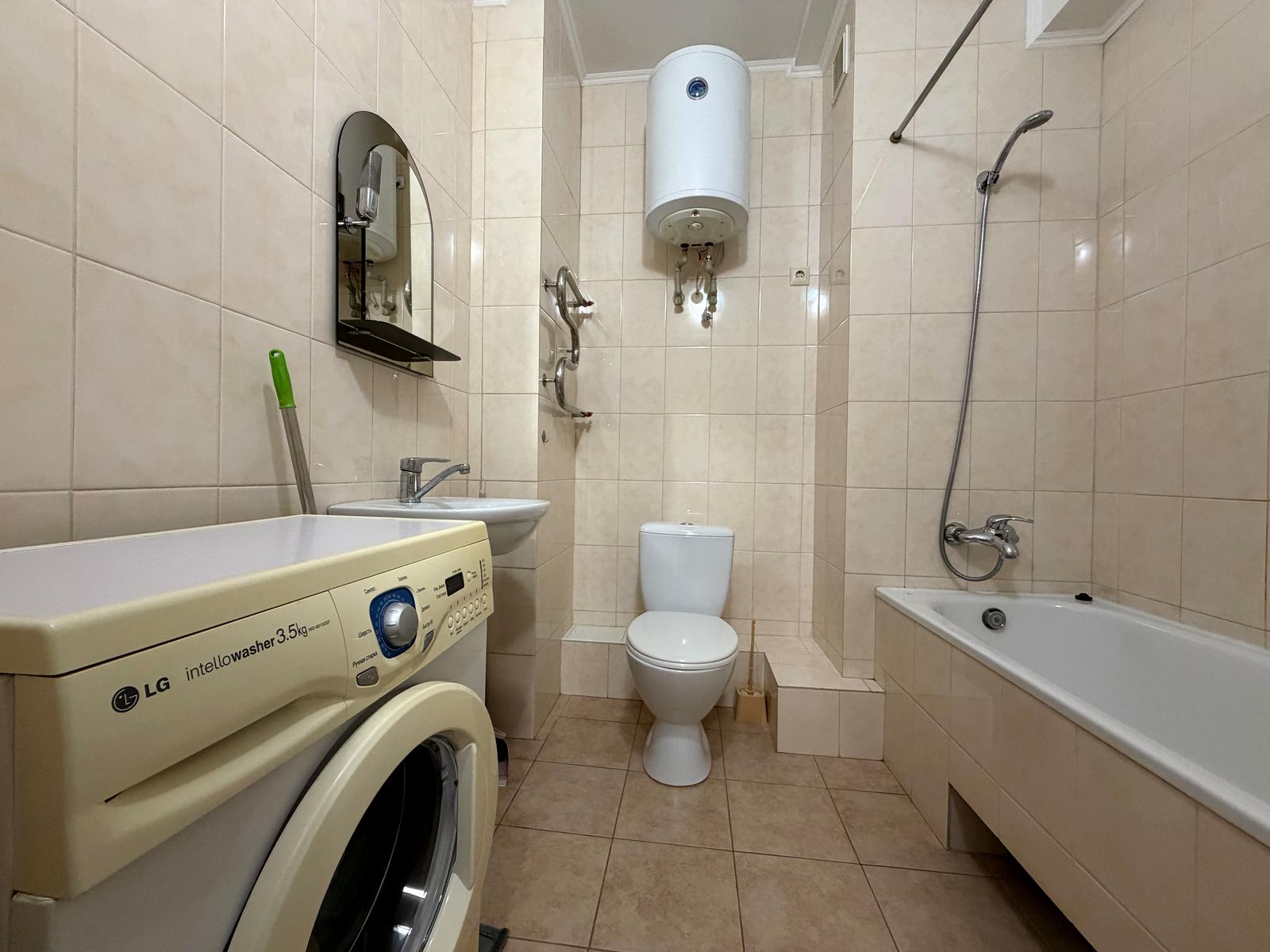 1866322545864612