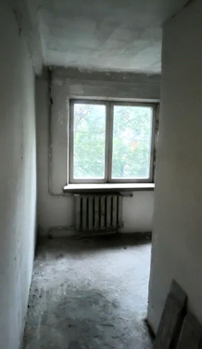 1866327290616033