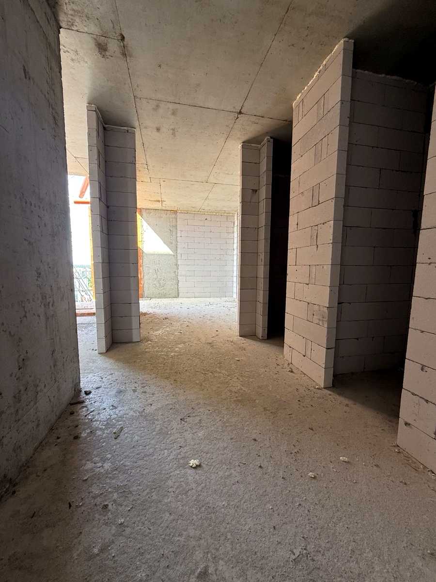 1866335669385977