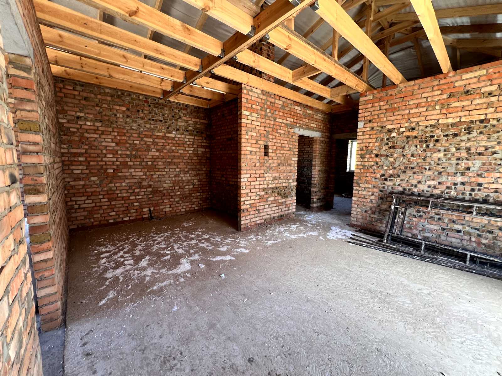 1866345215755258