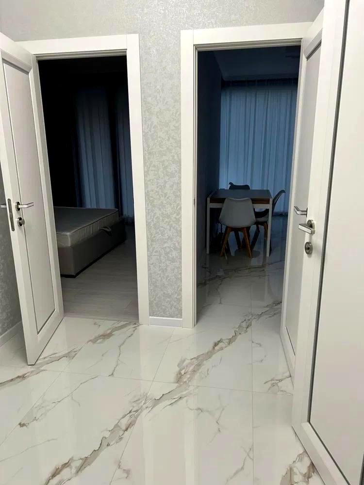 1866346731554207