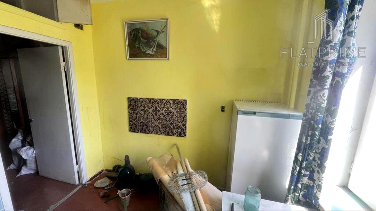 1866346752272785