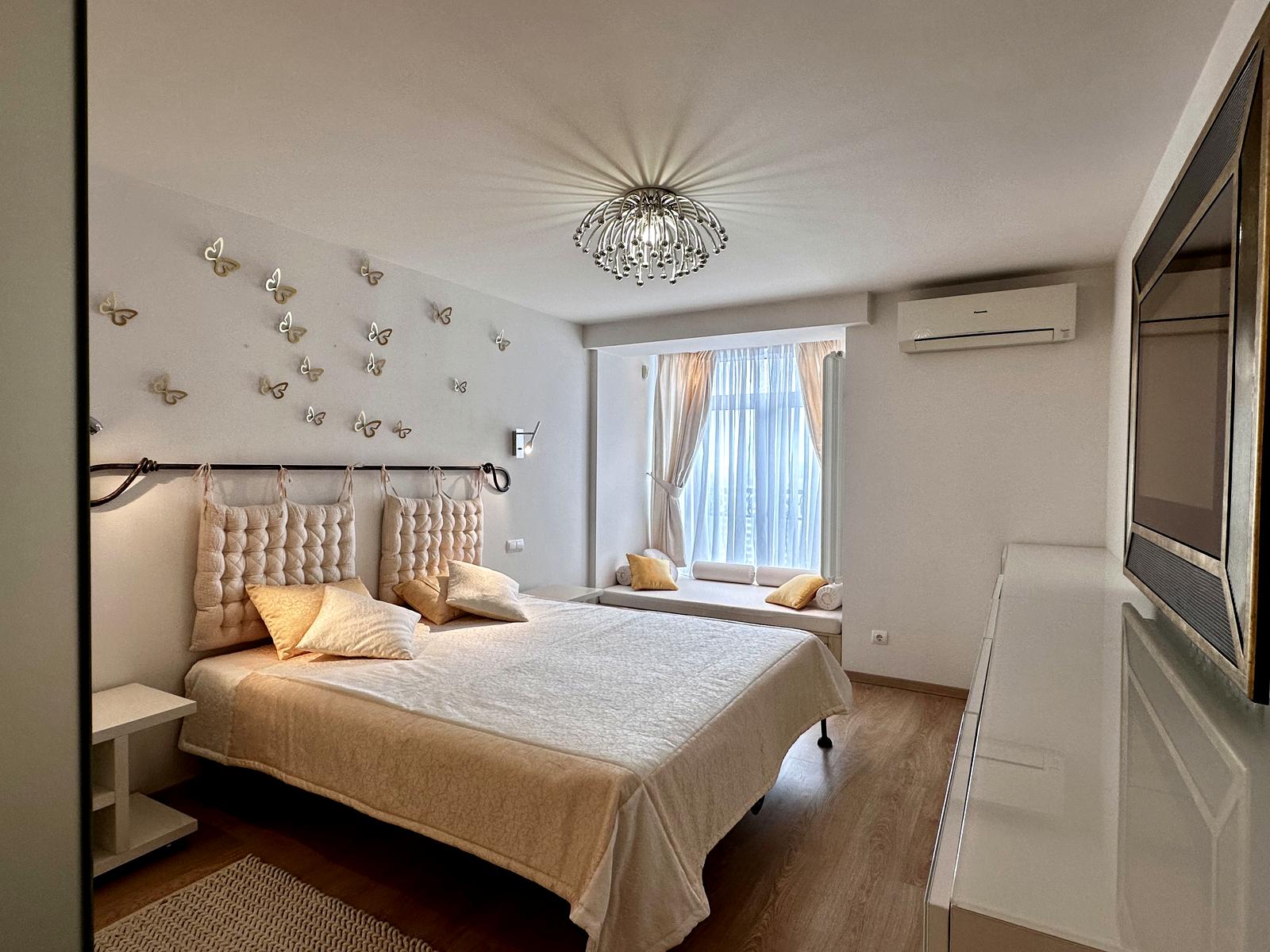 1866348787109703