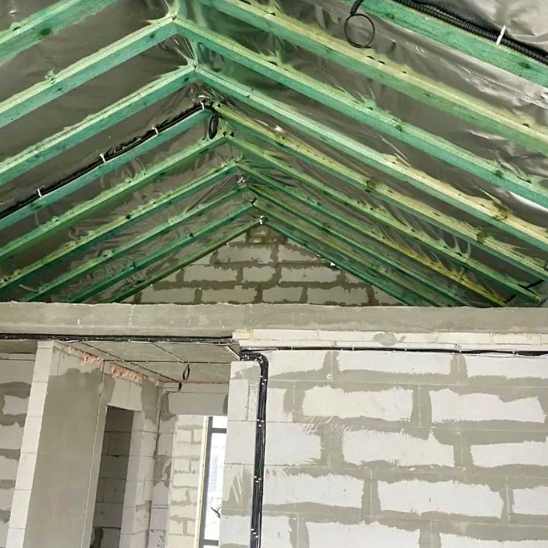 1866350600657976