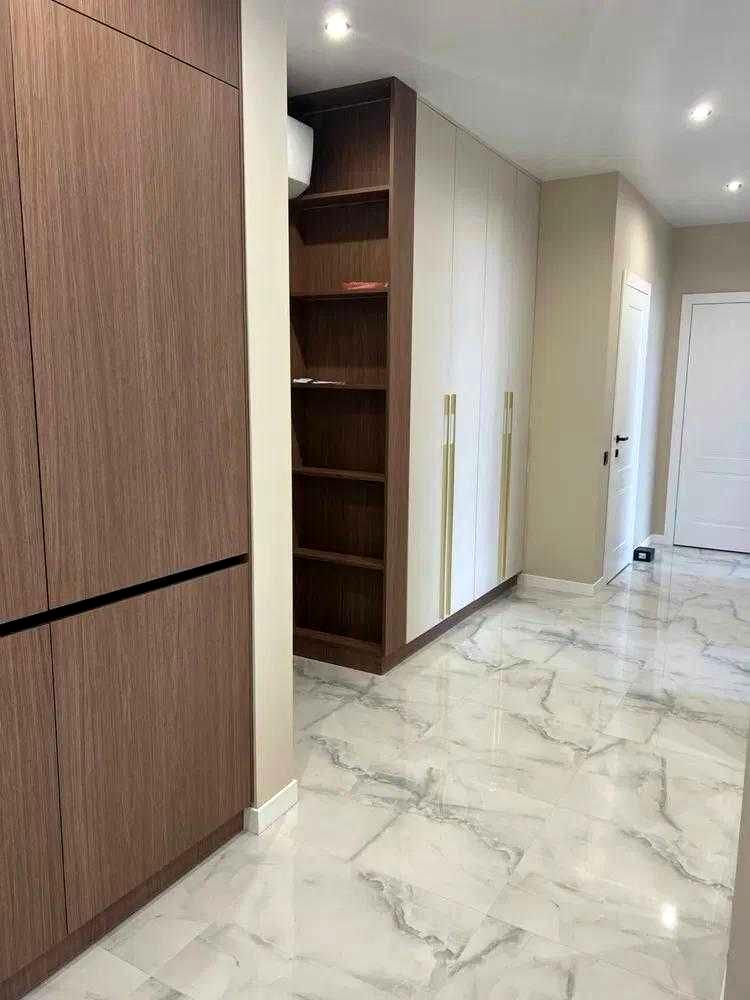 1866360591063591