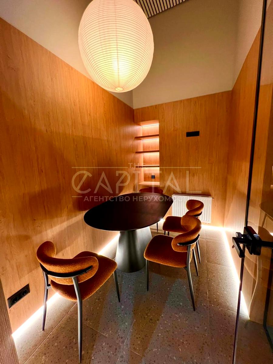 1866369991904762
